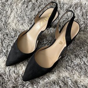 Black sling back heel